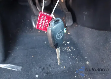 2016 Toyota Rav4 Xle из США, поврежденный, VIN 2T3RFREV7GW537727